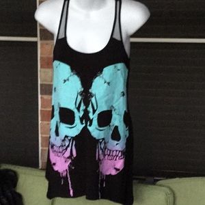 Hot Topic tank small